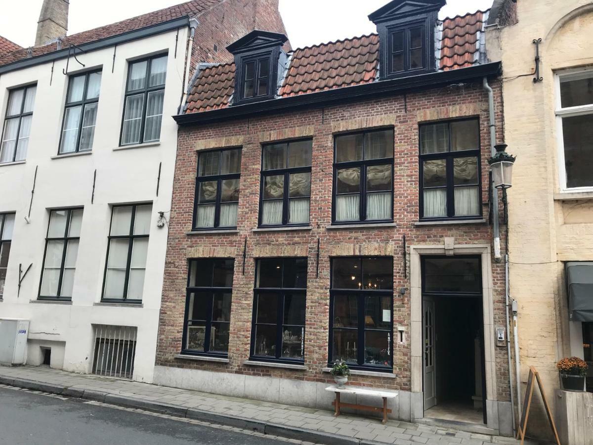 Guesthouse Dijver - Serene Escape In The Heart Of Historic Brugge Bagian luar foto